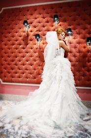 �������